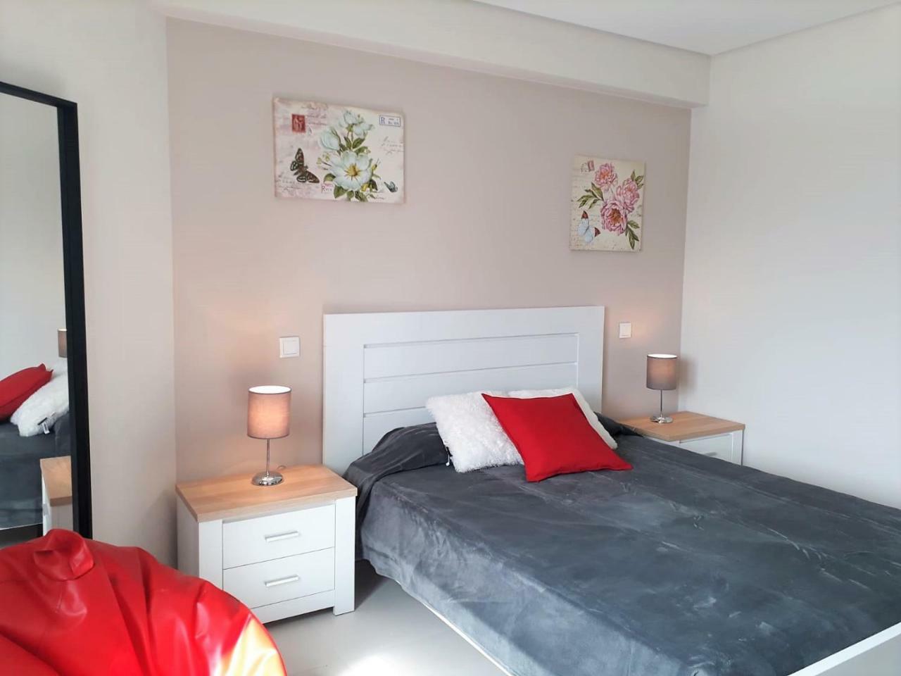 Abmar- Por-do-sol, Vista Mar, Remodelado, Wifi, 80mt Quarteira